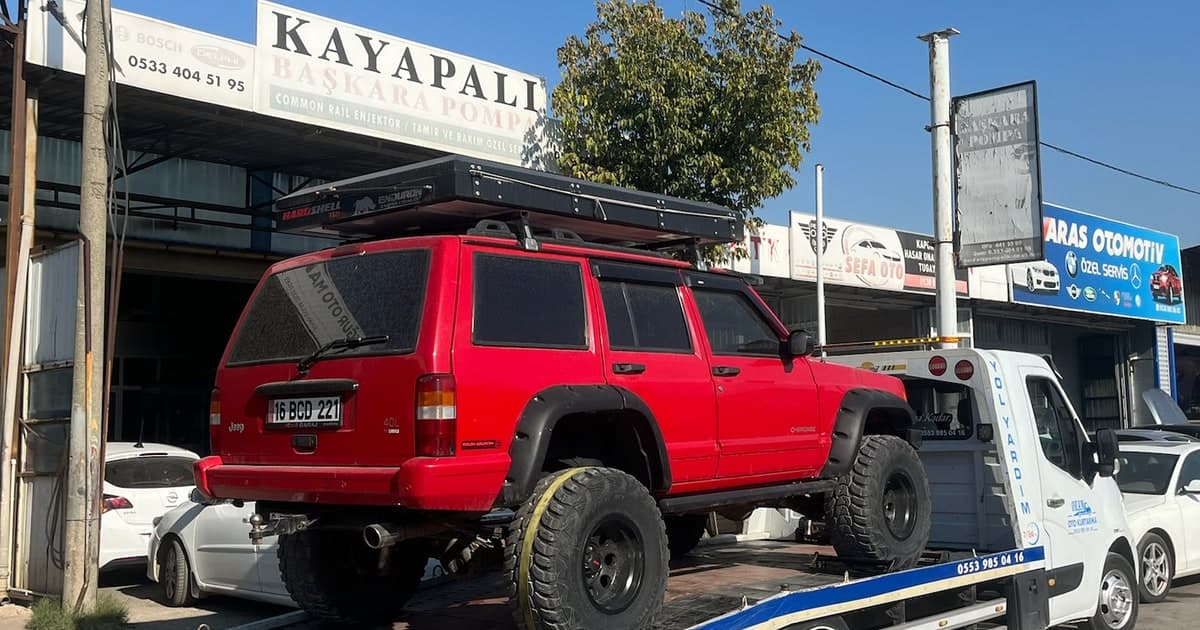 Osmangazi'de off-road Jeep taşıma — oto kurtarma hizmeti